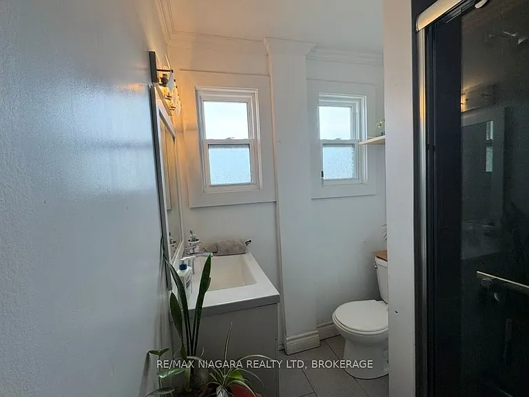 4893 Hunter St — Photo 14