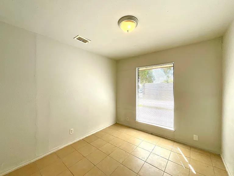 7237 Glen Bay — Photo 27