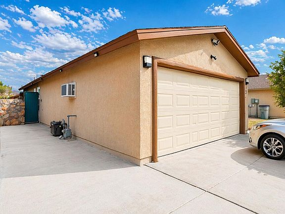 3rd image of 11728 Lapstone Way