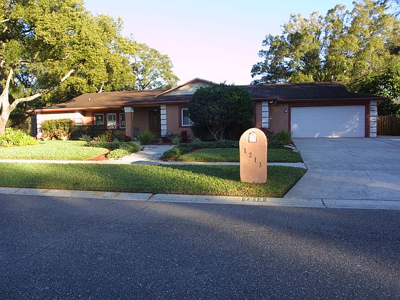 3rd image of 1213 Magdalene Hill Dr