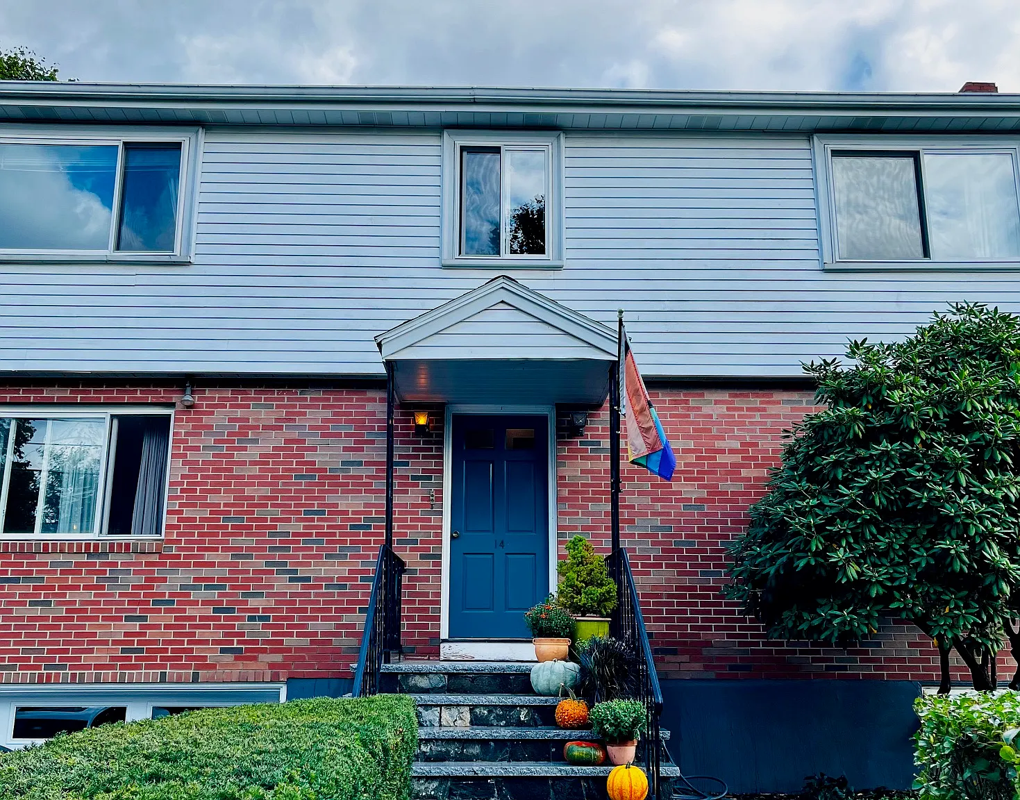 2 bed, 1200 sqft, $2,600 — Photo 1