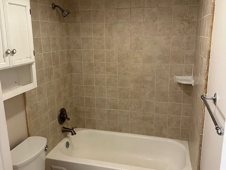 8729 Candlewood Trl — Photo 12