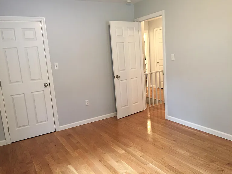 2nd bedroom and closet. 13'5"x9'9"
