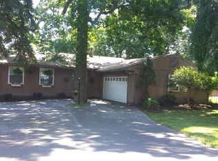 120 Colonial Dr, Sewickley, PA