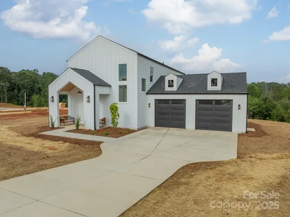 2134 Bolton Rd, Catawba, NC 28609