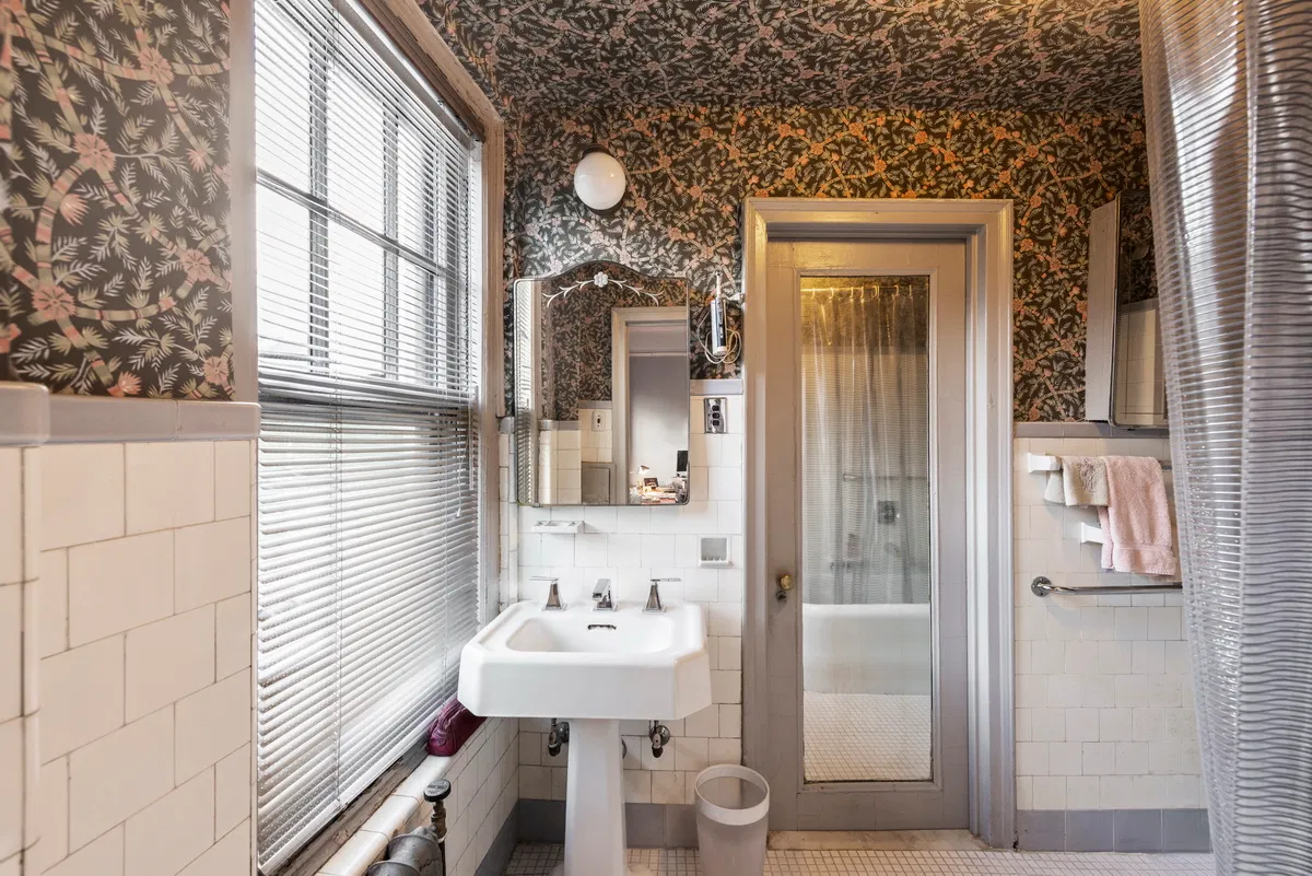 52 Riverside Drive #2A in Upper West Side, Manhattan | StreetEasy