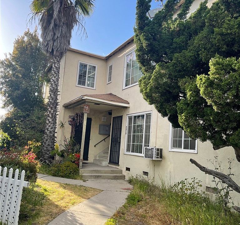 1st image of 7313 Bakman Ave