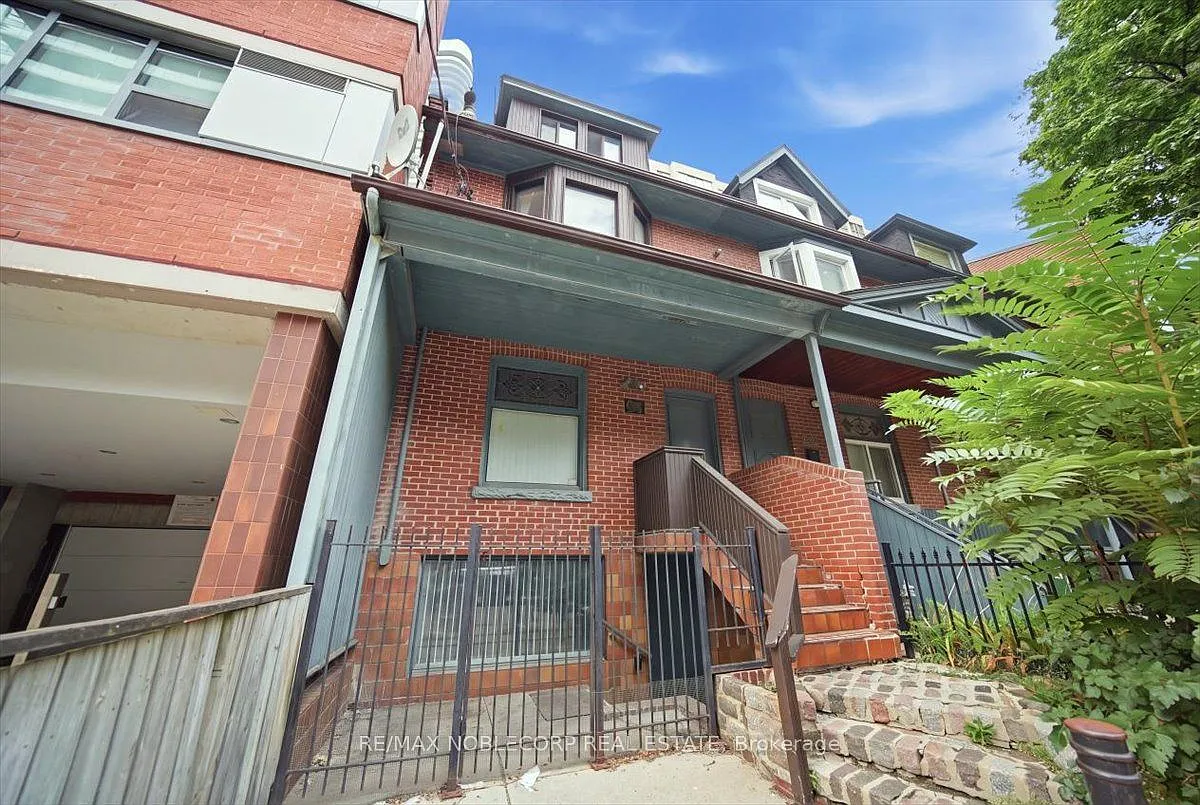 2 bed, $2,600 — Photo 1