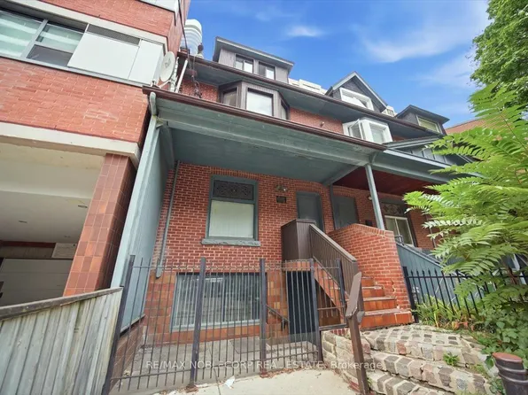 96 Granby St Suite 1, Toronto, ON M5B 1J1