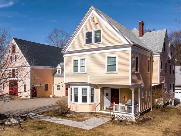 221 Atlantic Avenue, North Hampton, NH 03862