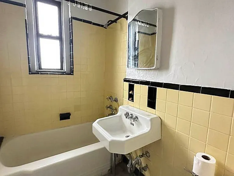 195 Underhill Ave #4D — Photo 6