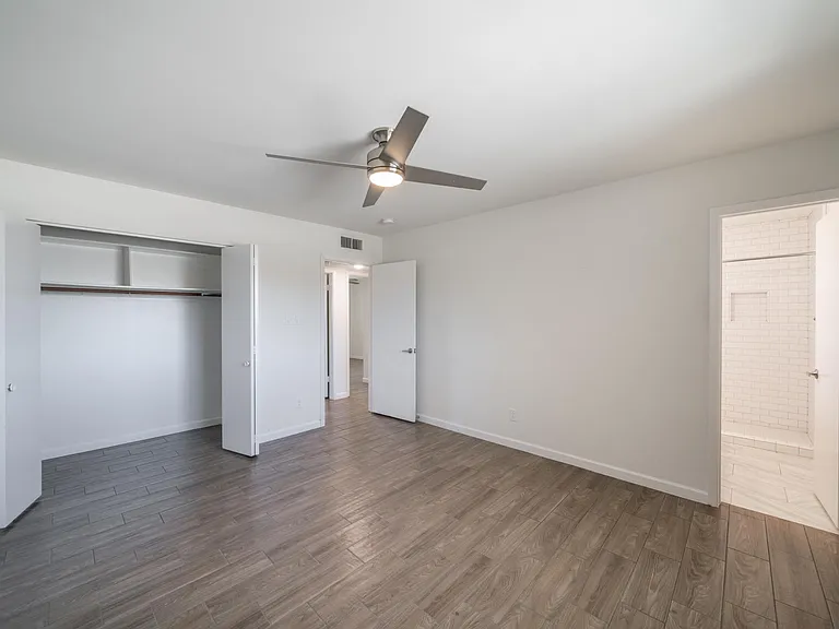 116 W Geneva Dr — Photo 23