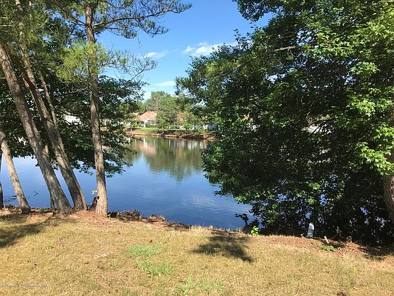 3rd image of 82B Parkway Dr #1000