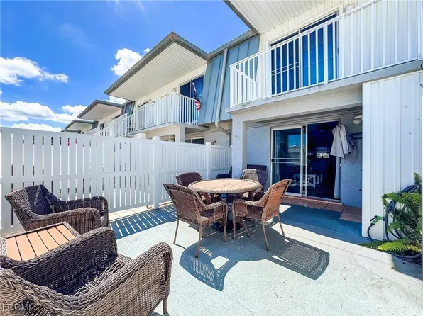 6777 Winkler Rd #D150, Fort Myers, FL 33919