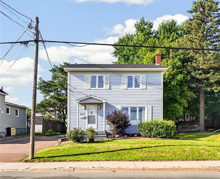 1st image of 627 Acadie Ave
