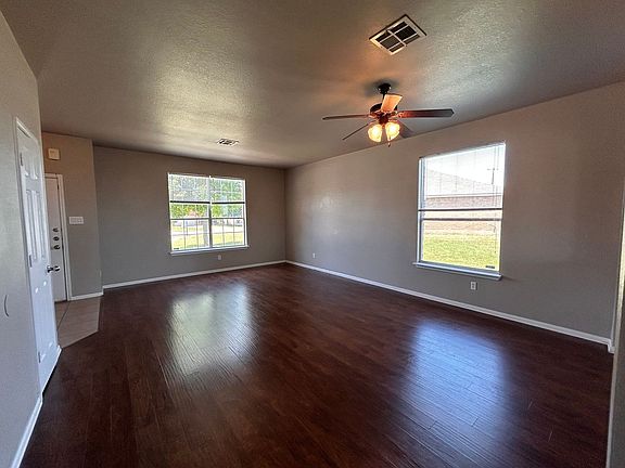 4th image of 4012 Snowy River Dr