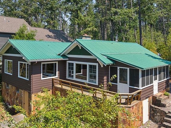 2nd image of 332 Flathead Lodge Rd