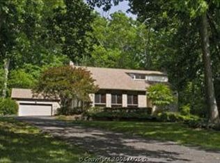 3131 Trenholm Dr, Oakton, VA 22124