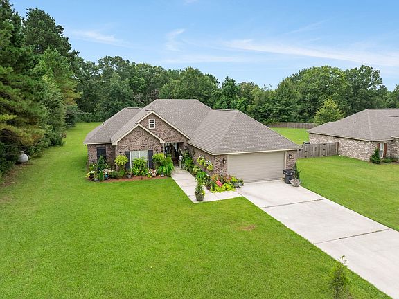 3rd image of 21 Blain Rd