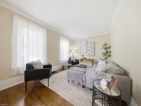 5th image of 61 William St
