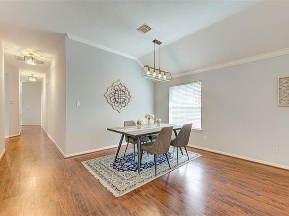 5th image of 314 Darby Trails Dr