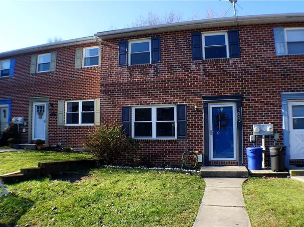 1337 Arch St, Emmaus, PA 18049