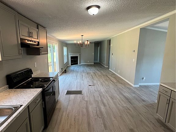 5th image of 314 Ralph Hunt Blvd