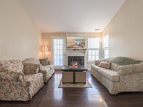 4th image of 36 Pheasant Meadow Dr #92