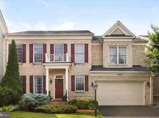 19212 Skinner Sq, Leesburg, VA 20176