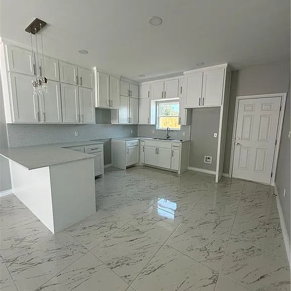 3806 Rosewood Ln #3 — Photo 2