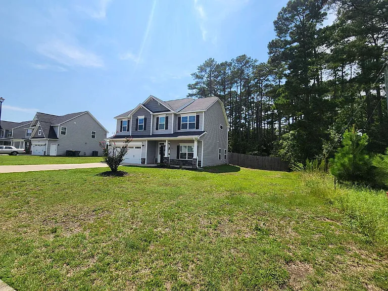 3846 Standardbred Dr — Photo 2