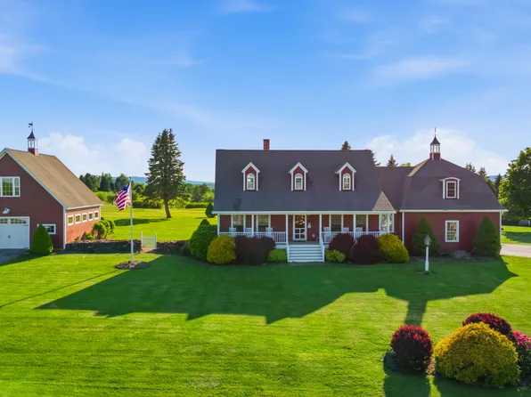 85 Highland Avenue, Turner, ME 04282