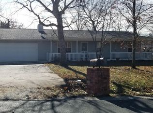 58 Pinewood Dr, Reeds Spring, MO 65737