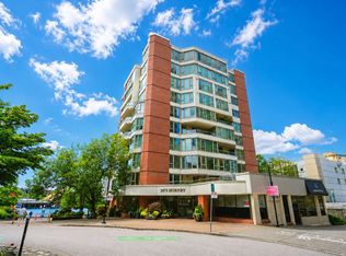 1675 Hornby St #304, Vancouver, BC V6Z 2M3