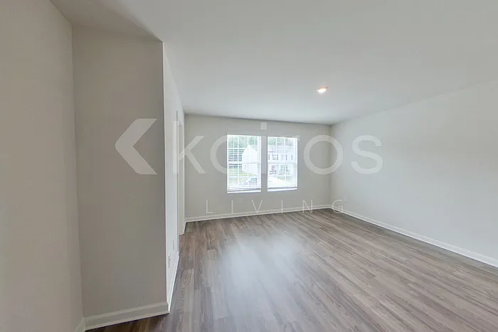 325 Ironwood Ct — Photo 7