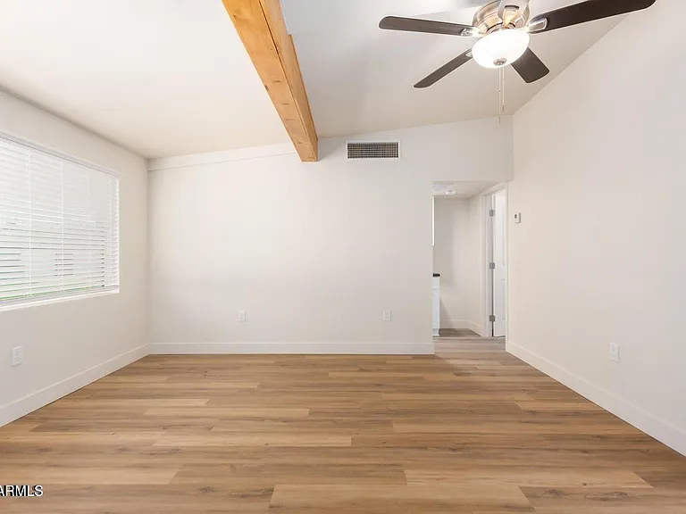 6043 W Laurie Ln #4 — Photo 4