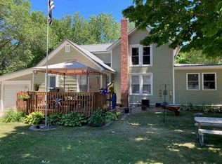 614 4th St NW, Independence, IA 50644