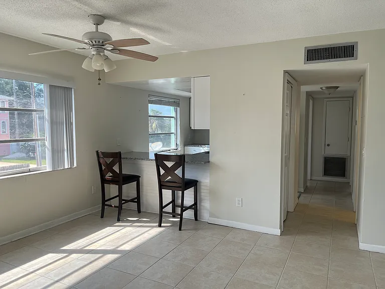 2303 Bay Blvd #2 — Photo 10