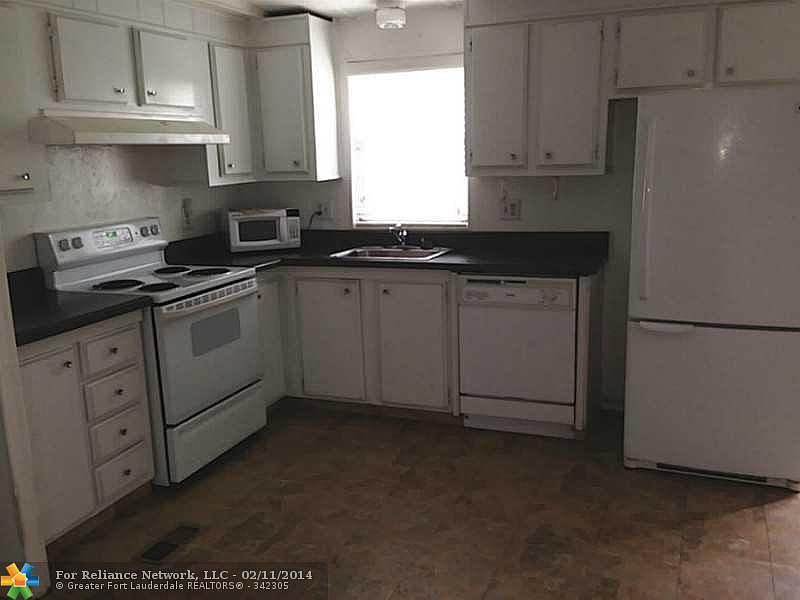 1st image of 2420 SW 50th St