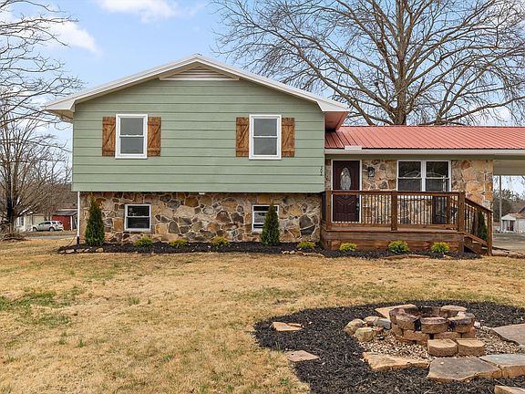 2nd image of 302 Locust St