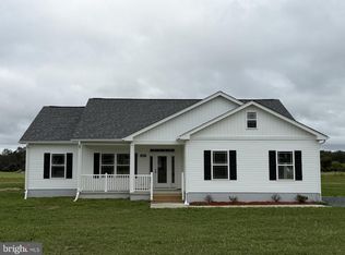 37672 Blue Crab Cir, Painter, VA 23420