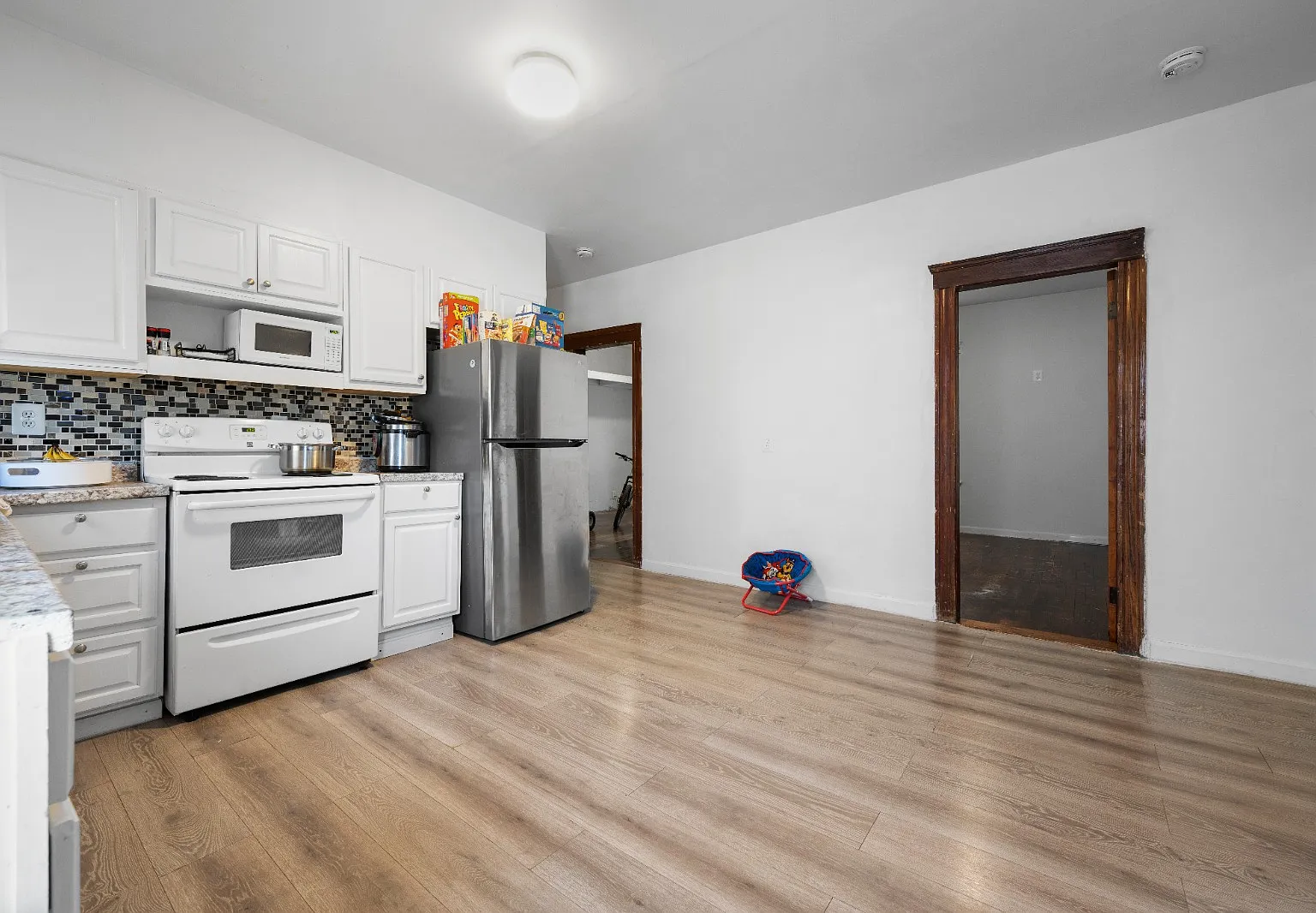 4 bed, 1225 sqft, $2,250 — Photo 3