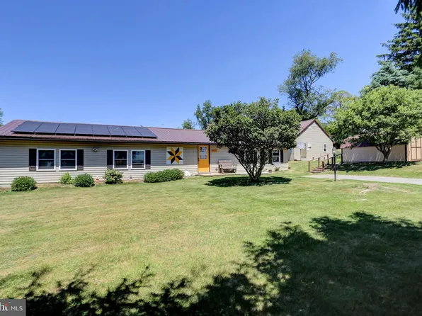 10679 Five Forks Rd, Waynesboro, PA 17268