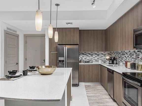 5th image of 200 SE 2nd St #1126