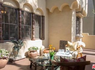 438 Smithwood Dr, Beverly Hills, CA 90212
