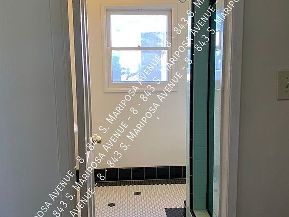 5th image of 843 S Mariposa Ave APT 8