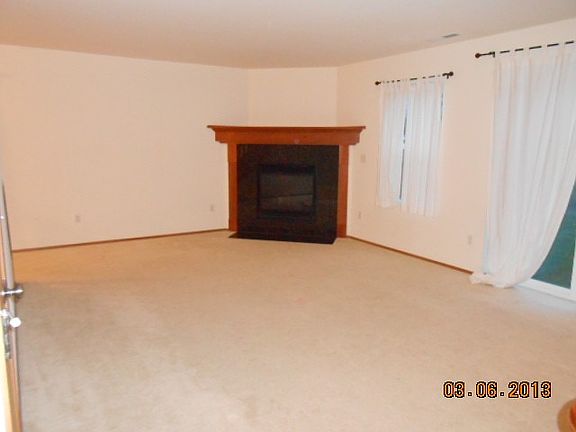 5th image of 9927 198th Avenue Ct E