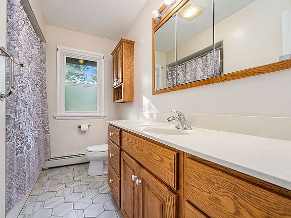 4th image of 4637 Heinicke St
