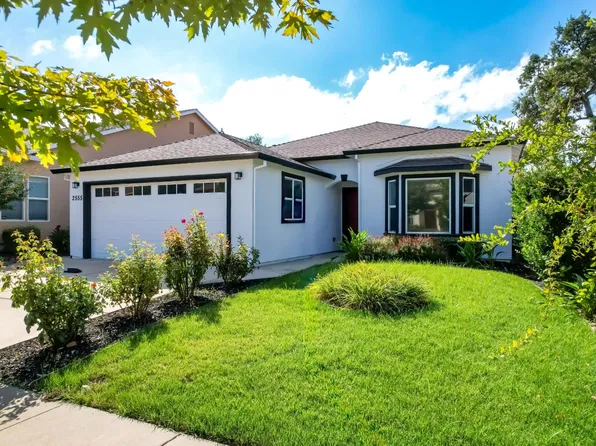 2555 Banner Peak Dr, Chico, CA 95928
