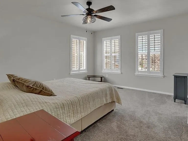 5727 Cross Creek Dr — Photo 19